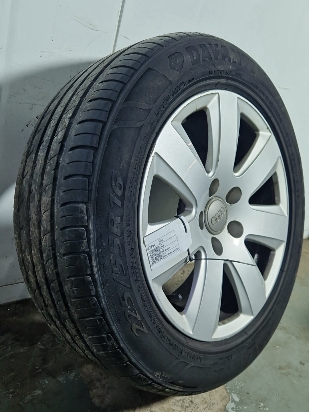 Audi A6 Quattro MK3 (4F)(C6) 16" Alloy Wheel with Tyre 225/55/16 5mm 4F0601025AJ