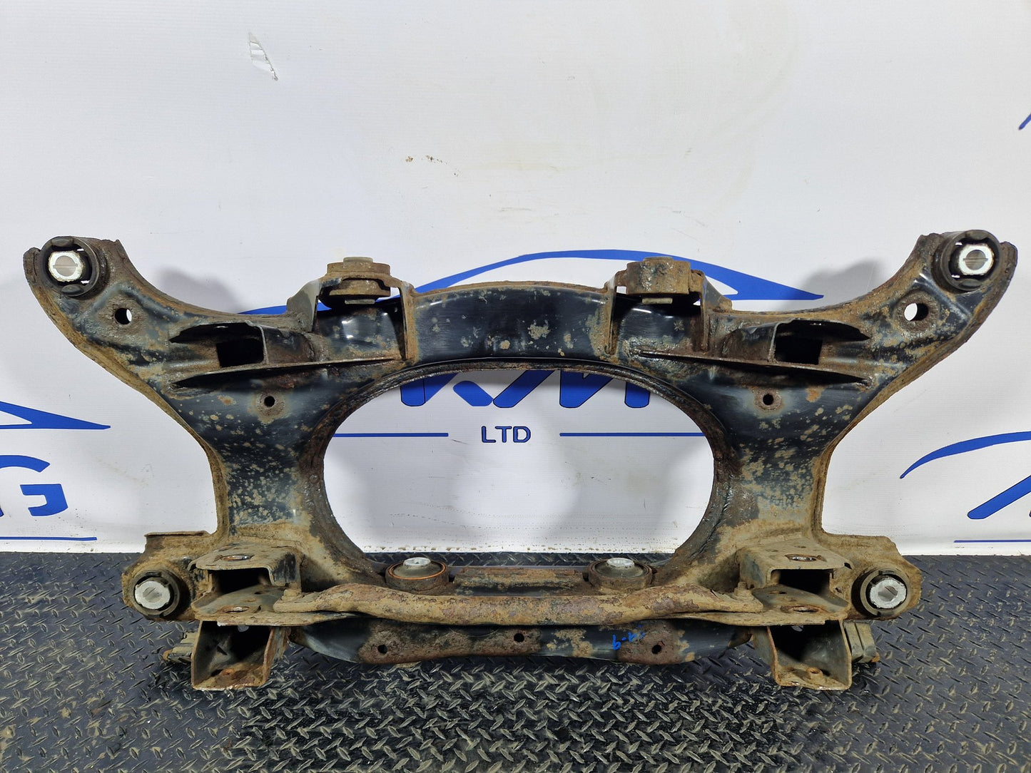 Range Rover Evoque L538 SUBFRAME AXLE CARRIER REAR GJ325K091AC