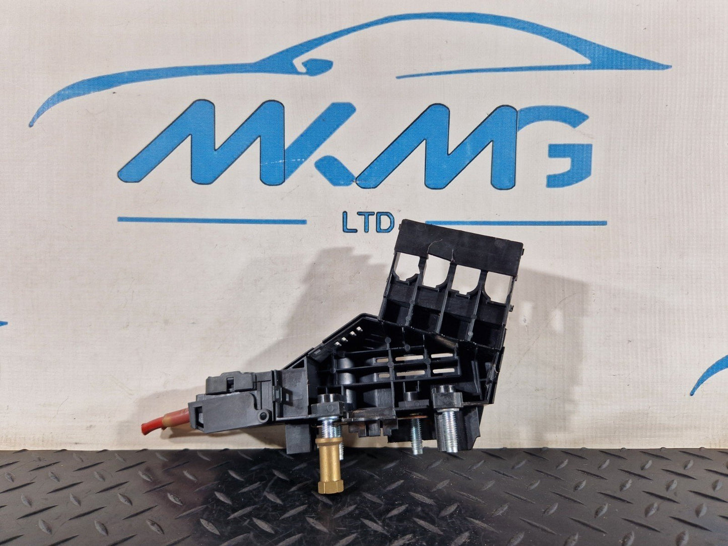 11-19 MERCEDES BENZ ML W166 FUSE BOX FRONT RELAY CONTROL UNIT MODULE A1665402450