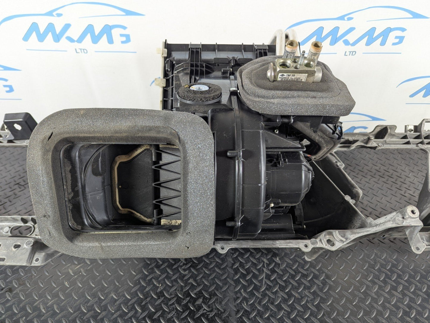 14-19 LAND ROVER L550 DISCOVERY SPORT GENUINE HEATER BOX ASSEMBLY FK7219B555DD