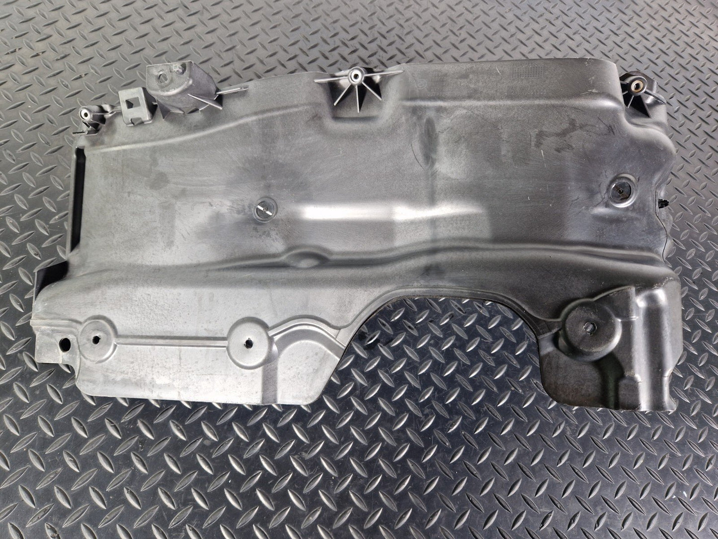 14-21 BMW 2 SERIES 218d GRAN TOURER F46 OEM BULKHEAD LOWER SECTION TRIM 7290814