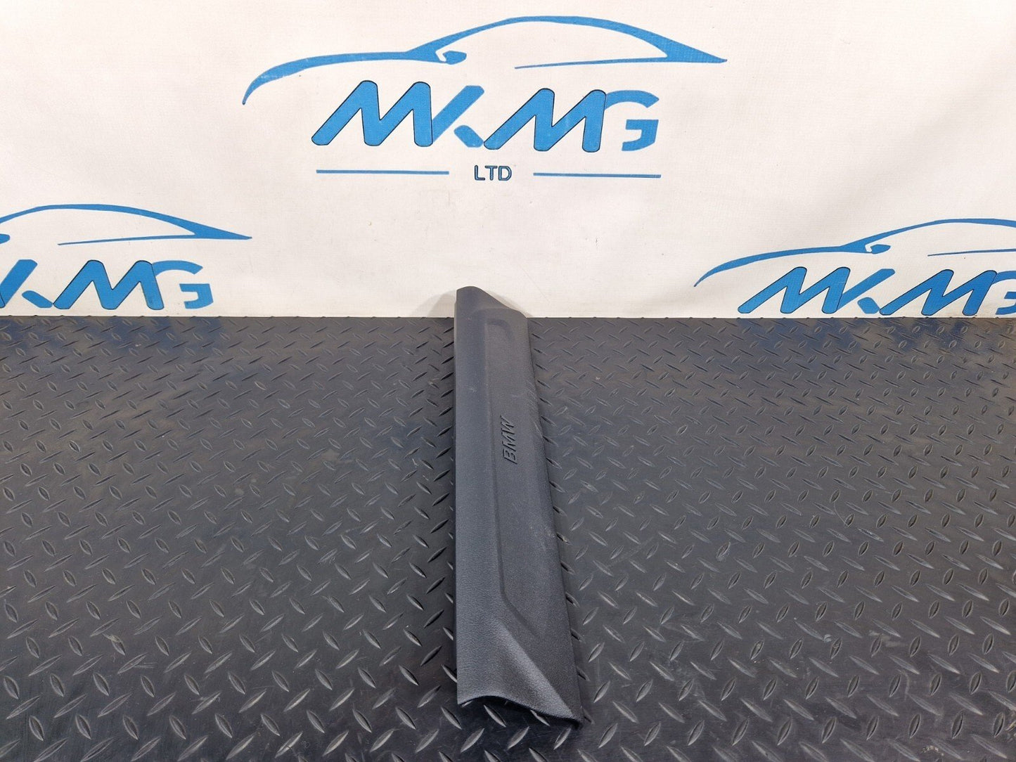 20-24 BMW 1 SERIES F40 DASHBOARD LOWER TRIM PANEL 7444937
