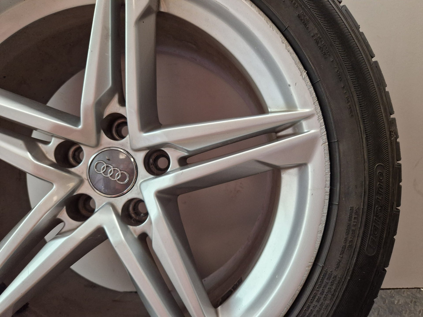 Audi A5 S-Line 18" Alloy Wheel with Tyre 235/50/18 8W0601025DE ~5mm