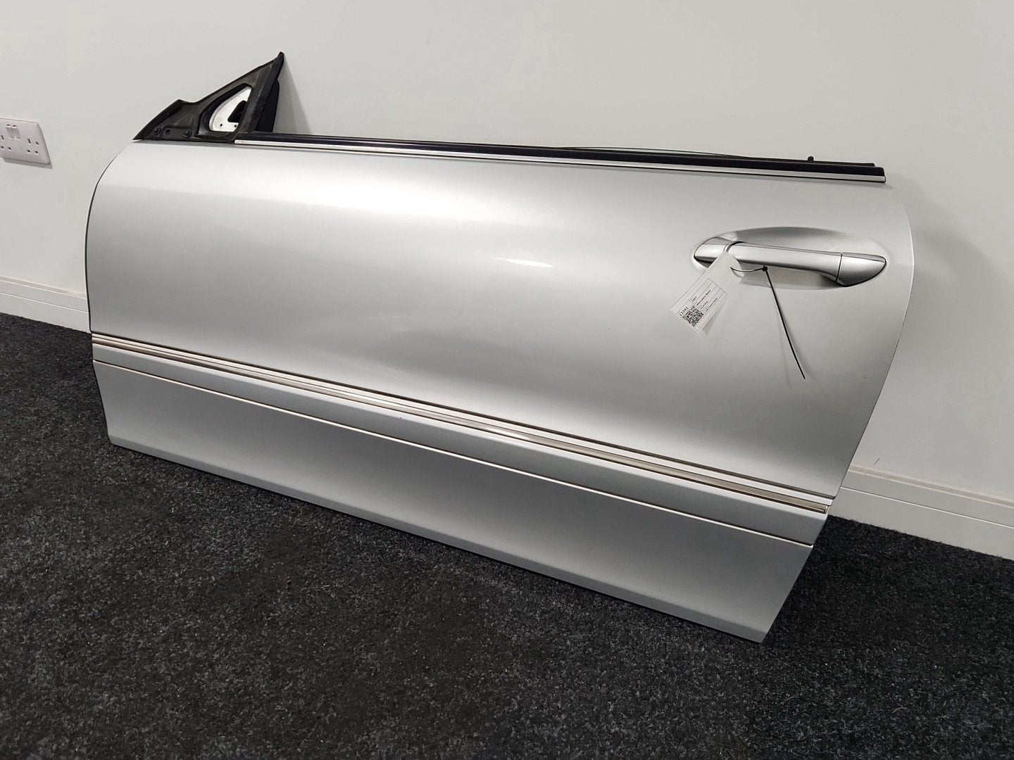 Mercedes CLK-Class C209 Convertible Front Left Complete Door in Iridium Silver