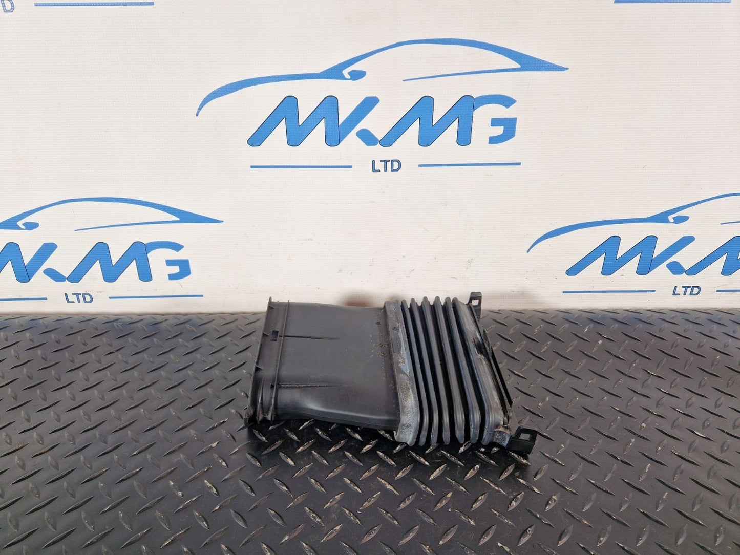 11-19 MERCEDES BENZ ML W166 GENUINE AIR INTAKE HOSE A1665000061