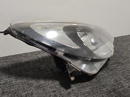 Vauxhall Corsa MK3 (D) (4400) Hatchback Genuine Front Right Headlight 13446800
