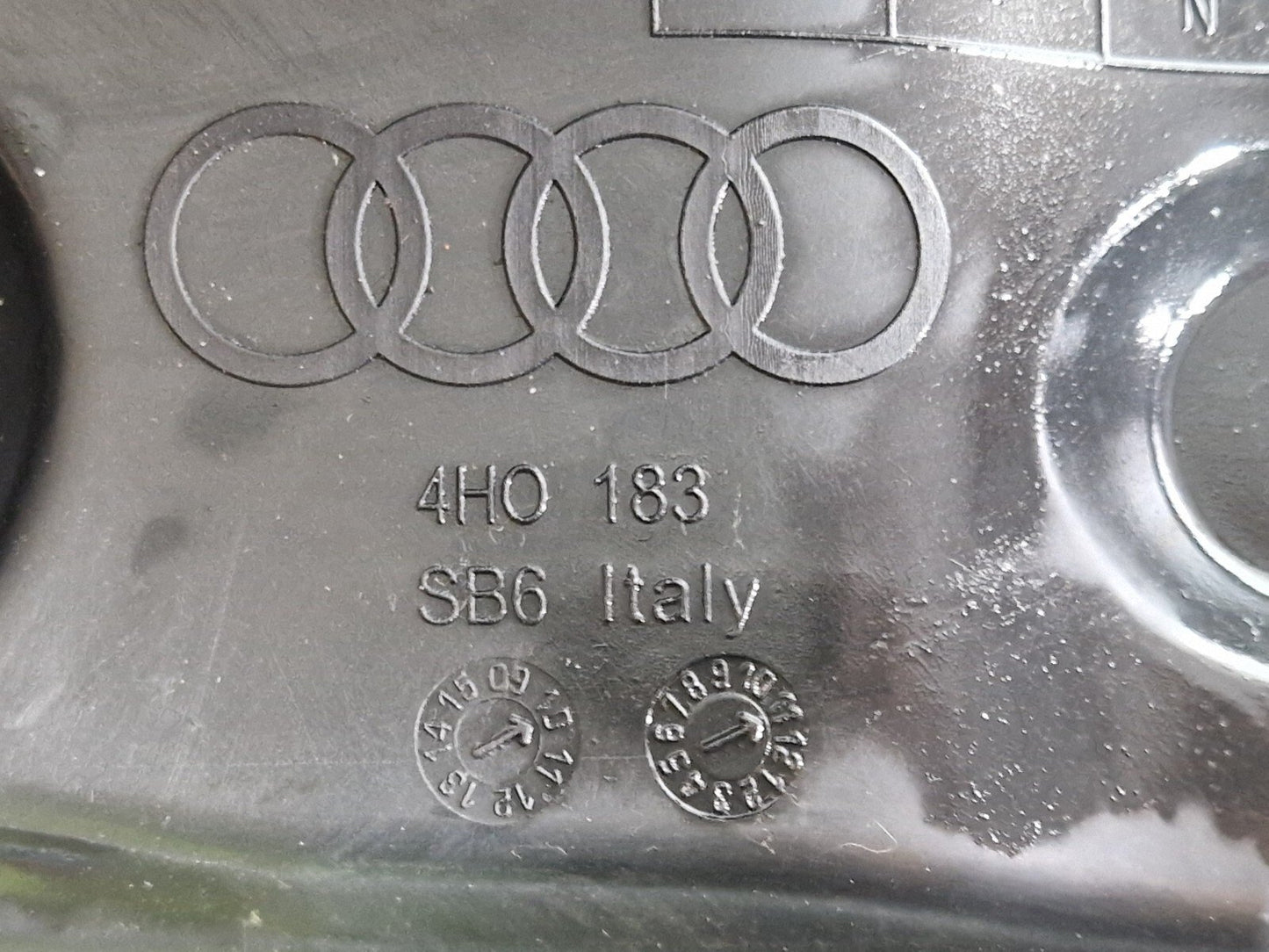 10-17 AUDI A8 4H AIR FILTER BOX HOUSING 4H0133823