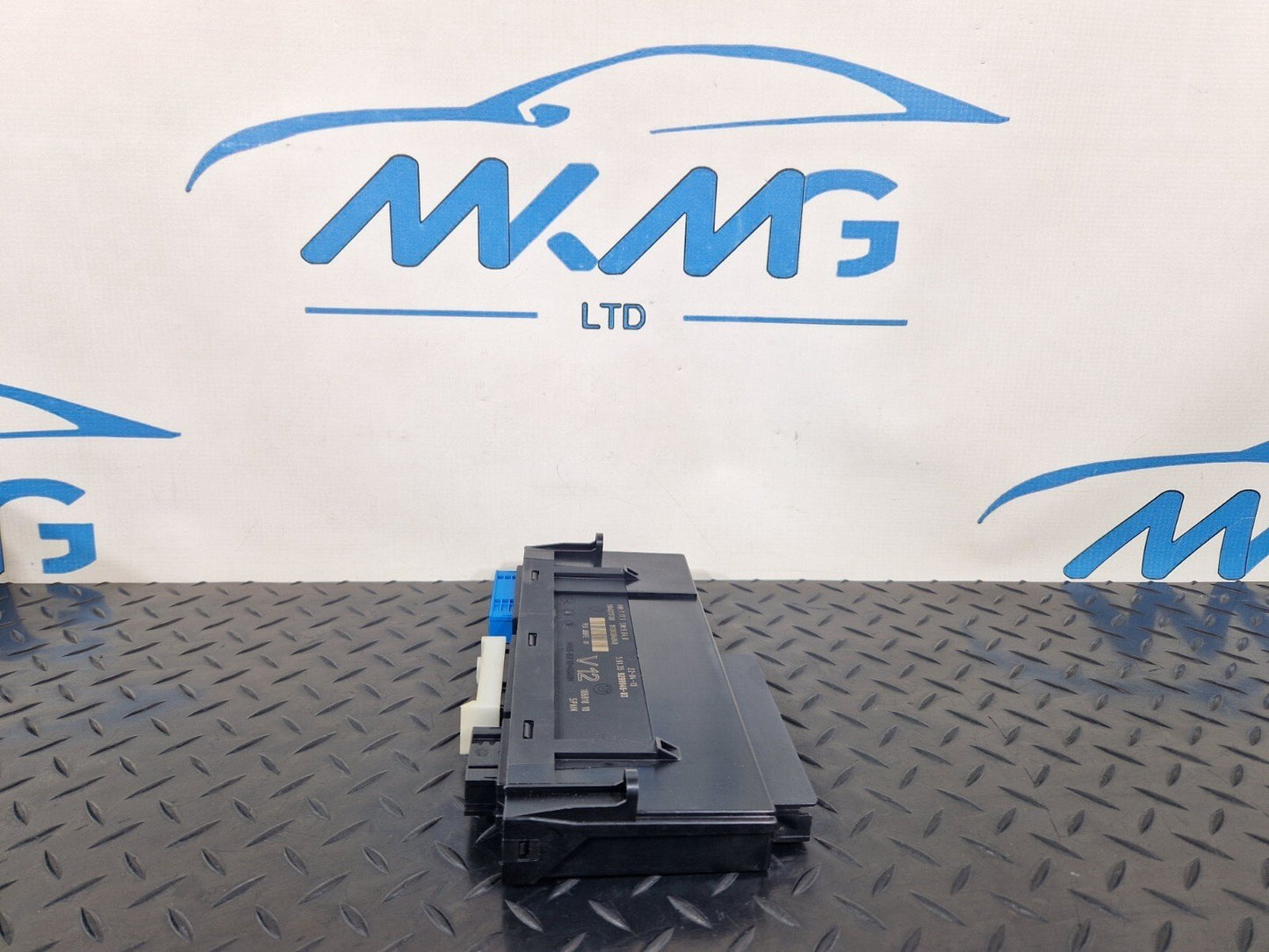 11-18 BMW 6 SERIES F06 RHD Comfort Control Unit 9299946