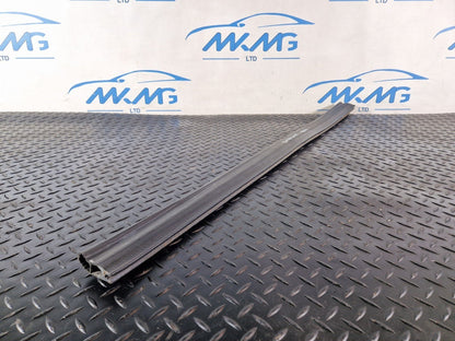 19-ON MERCEDES BENZ B CLASS W247 GENUINE ENGINE RUBBER SEALING