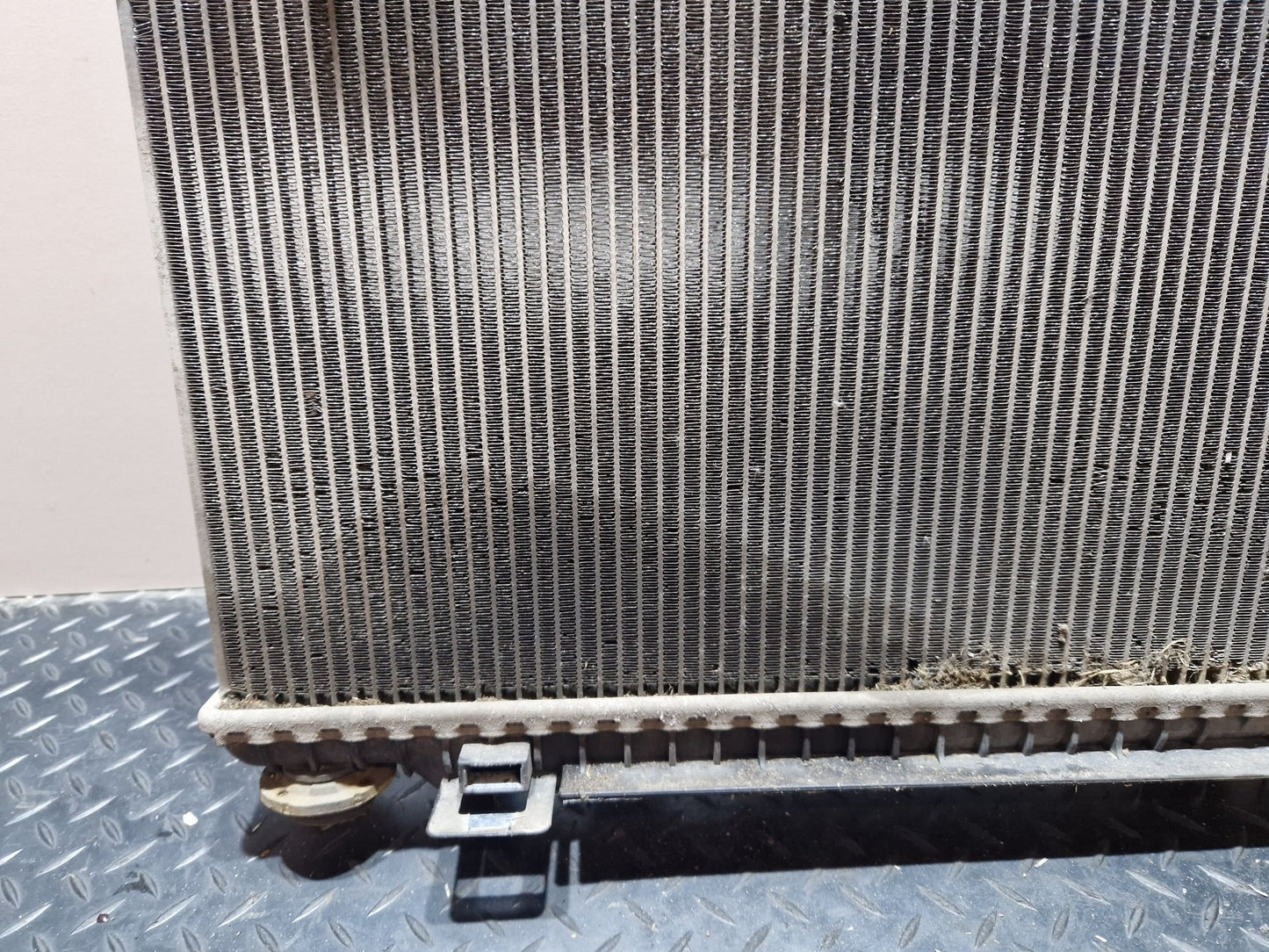 Ford Fiesta 1.6LL Petrol 88.0kw HXJB Genuine Water Coolant Radiator 8V51-8005-BE