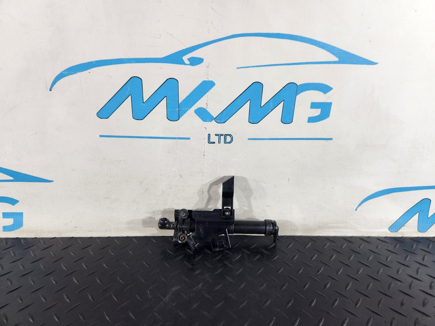 12-18 Range Rover Evoque L538 Left Headlight Washer Nozzle BJ3213C153CA