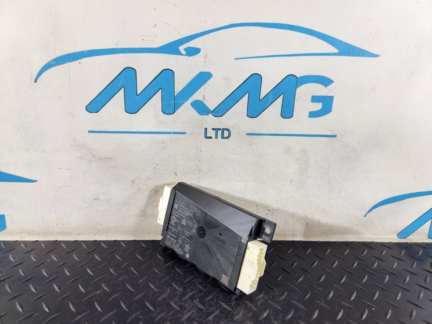 19-ON MERCEDES BENZ B CLASS W247 OEM IGNITION CONTROL UNIT MODULE A1679004516