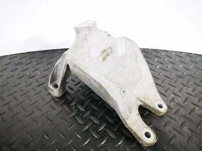 16-19 AUDI A4 B9 GENUINE V6 3.0TDI CSW RIGHT ENGINE MOUNT BRACKET 8W0199308H
