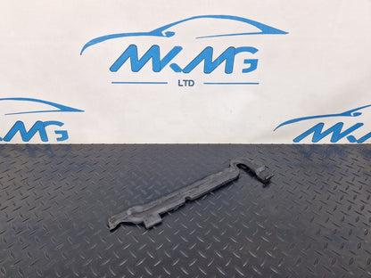 10-18 AUDI A7 4G S-LINE OEM FRONT LEFT WING SEAL 4G8823731