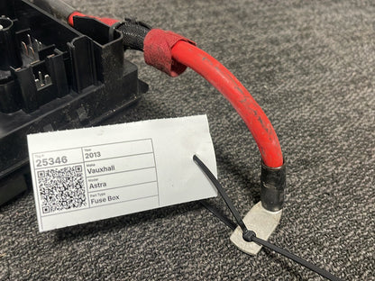 Vauxhall Astra MK6 (J) (A3400) Hatchback Electric Control Fuse Box 13368638