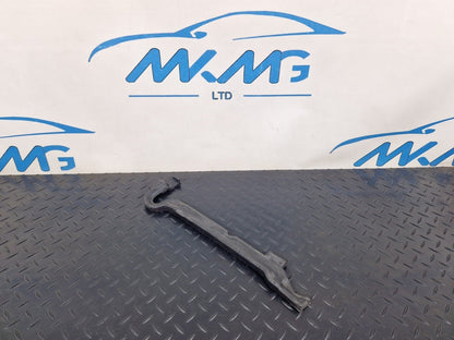 10-18 AUDI A7 4G S-LINE OEM FRONT LEFT WING SEAL 4G8823731