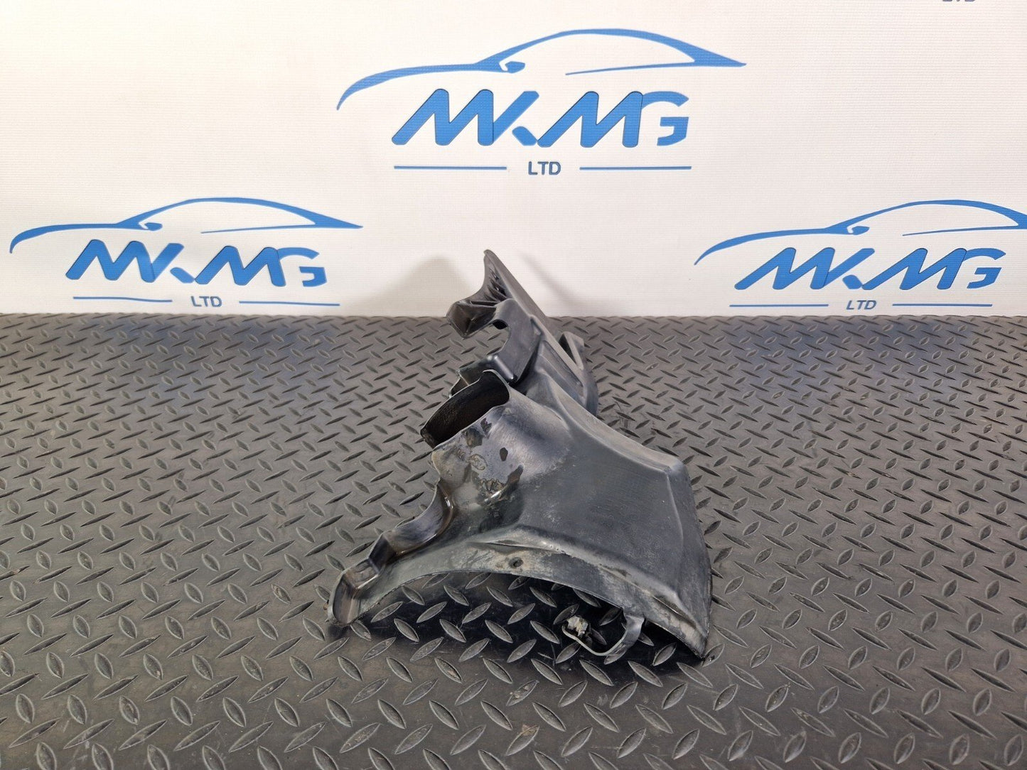 18-ON MERCEDES A CLASS W177 OEM UNDERBODY ENGINE TRAY TRIM COVER A2475240000