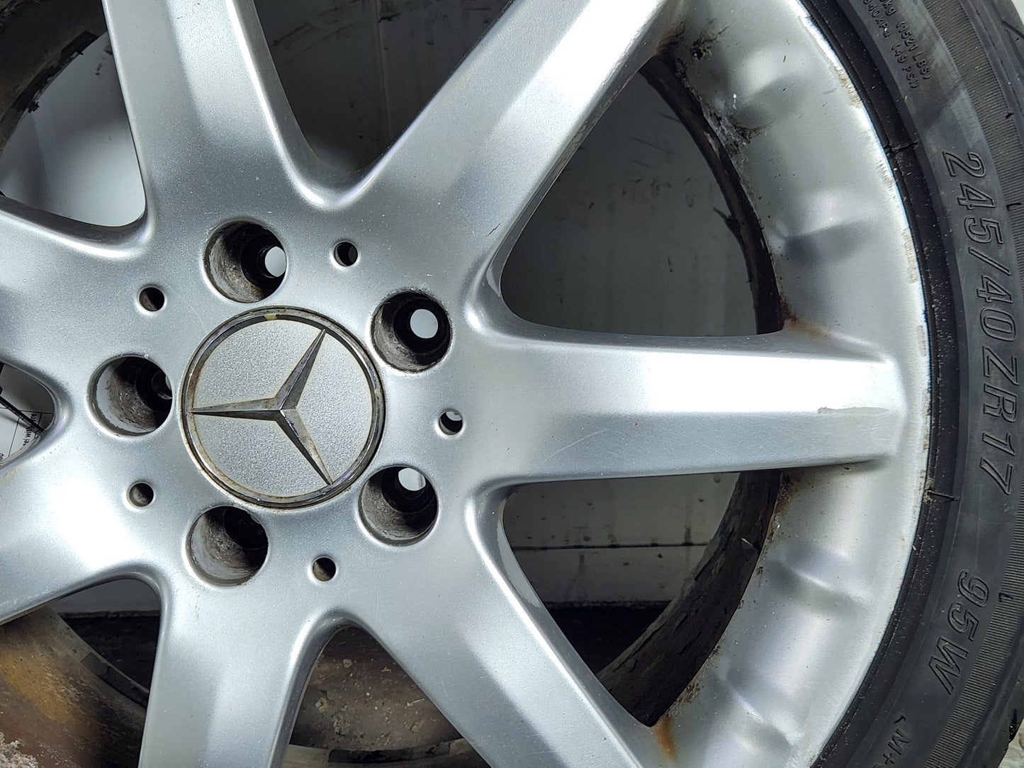 Mercedes C-Class W203 (FL) 17" Alloy Wheel with Tyre 245/40/17 ~7mm A2034012402