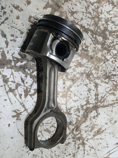 Volvo V40 MK3 (525) Hatchback 1.6 Diesel Genuine Piston Conrod