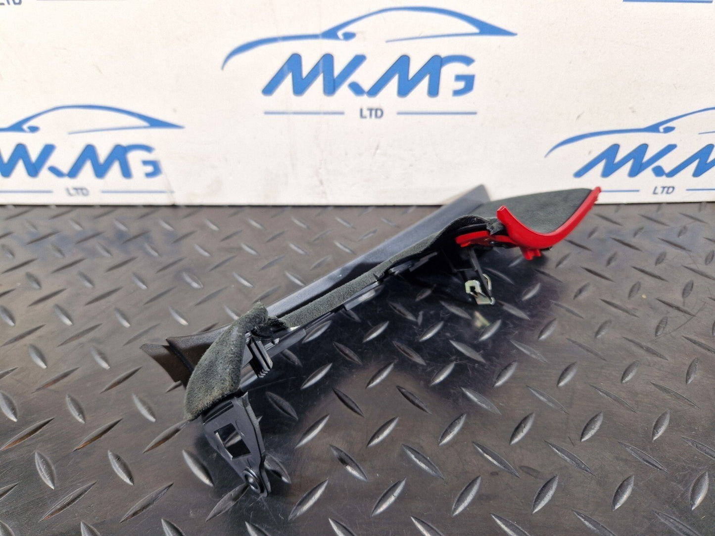 18-ON MERCEDES BENZ A CLASS W177 GENUINE INNER DOOR TRIM COVER A1776891600