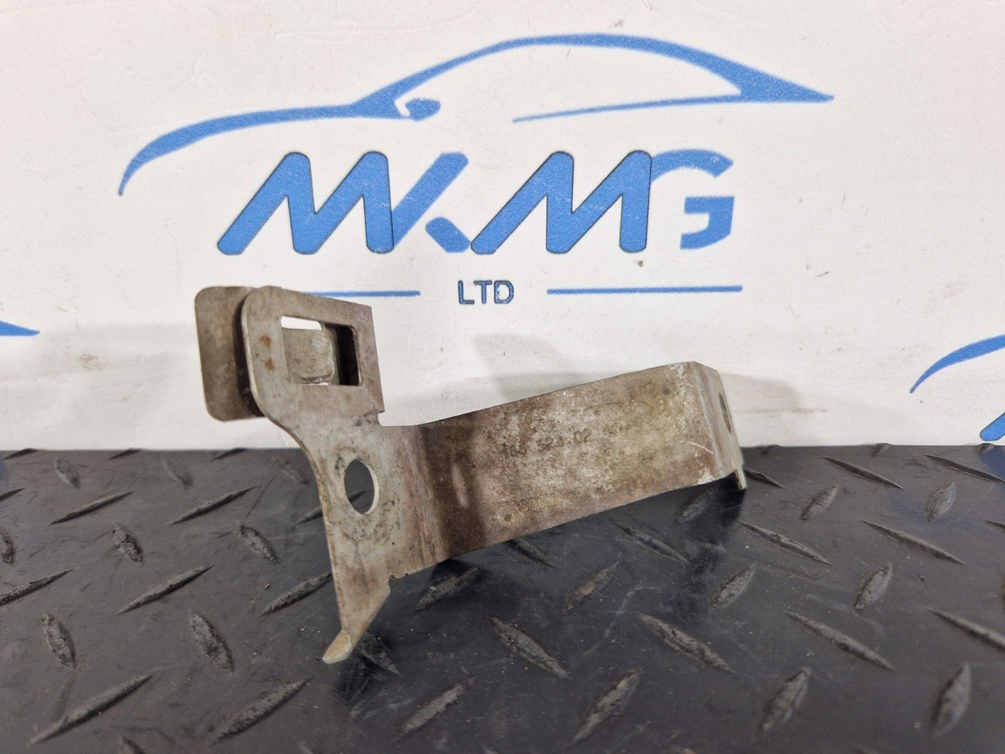 Mercedes-Benz Unknown Part Type A1665240240