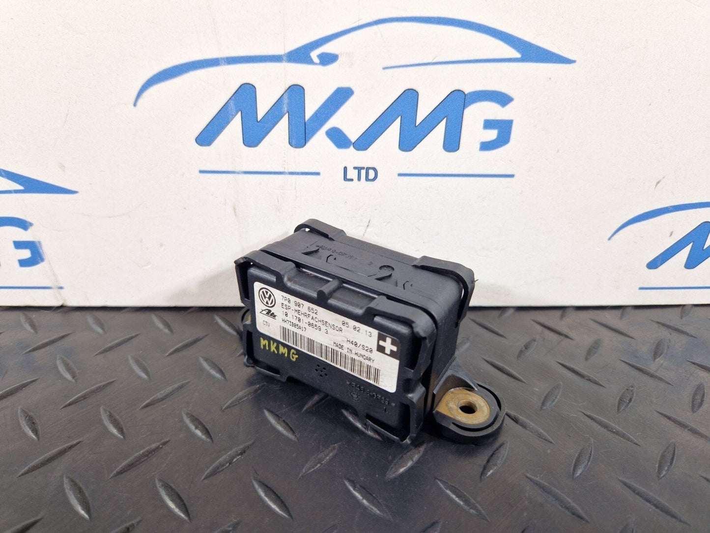 10-15 AUDI Q7 4L  YAW RATE SPEED SENSOR 7P0907652