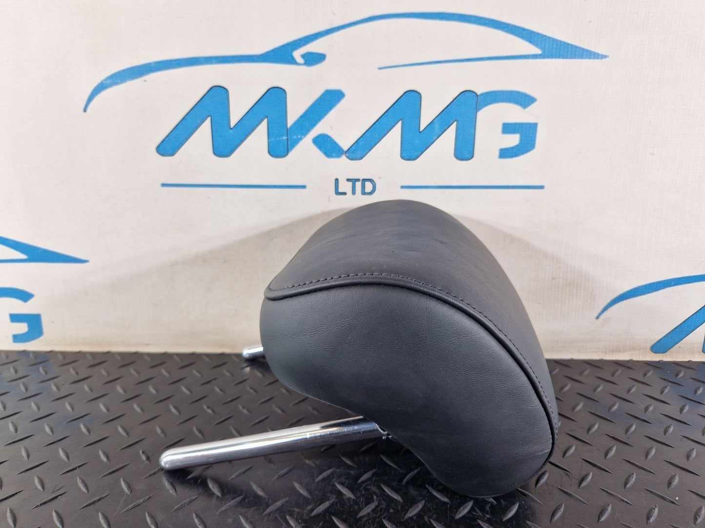10-18 AUDI A7 4G S-LINE REAR SEAT LEATHER HEADREST FITS LEFT & RIGHT