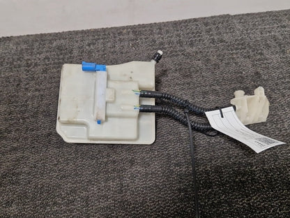 Mercedes-Benz Vito W447 Brake Fluid Reservoir 32668711
