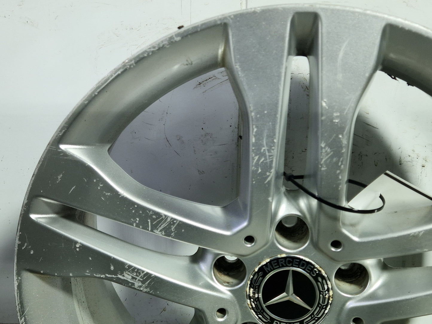 Mercedes-Benz GLA 18" 5 Double Spoke Alloy Wheel 7Jx18 ET46 A1564011300 Genuine