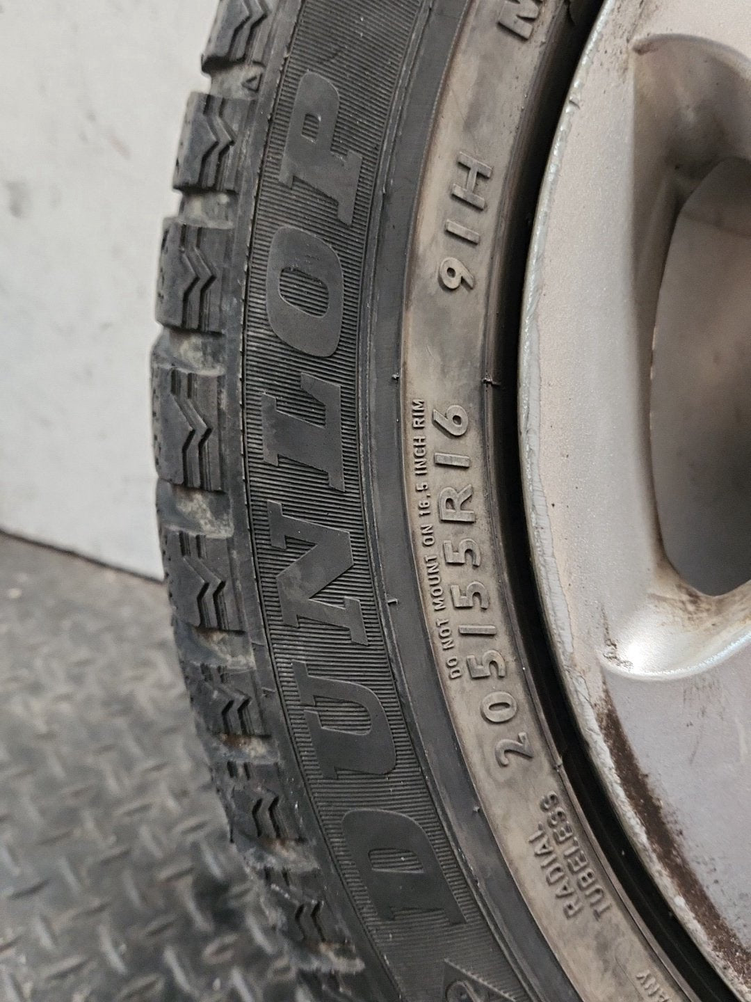 Ford C-Max MK1 FL (C214) MPV 16" Steel Wheel with Tyre 205/55/16 ~3mm