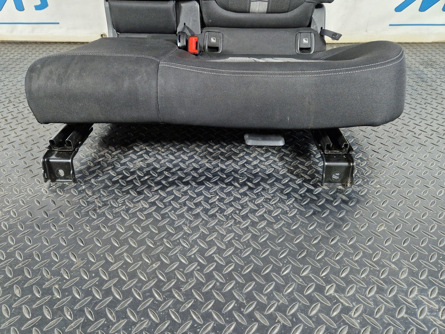16-22 BMW X1 F48 GENUINE OEM REAR LEFT N/S PASSENGER SIDE CLOTH FABRIC SEAT