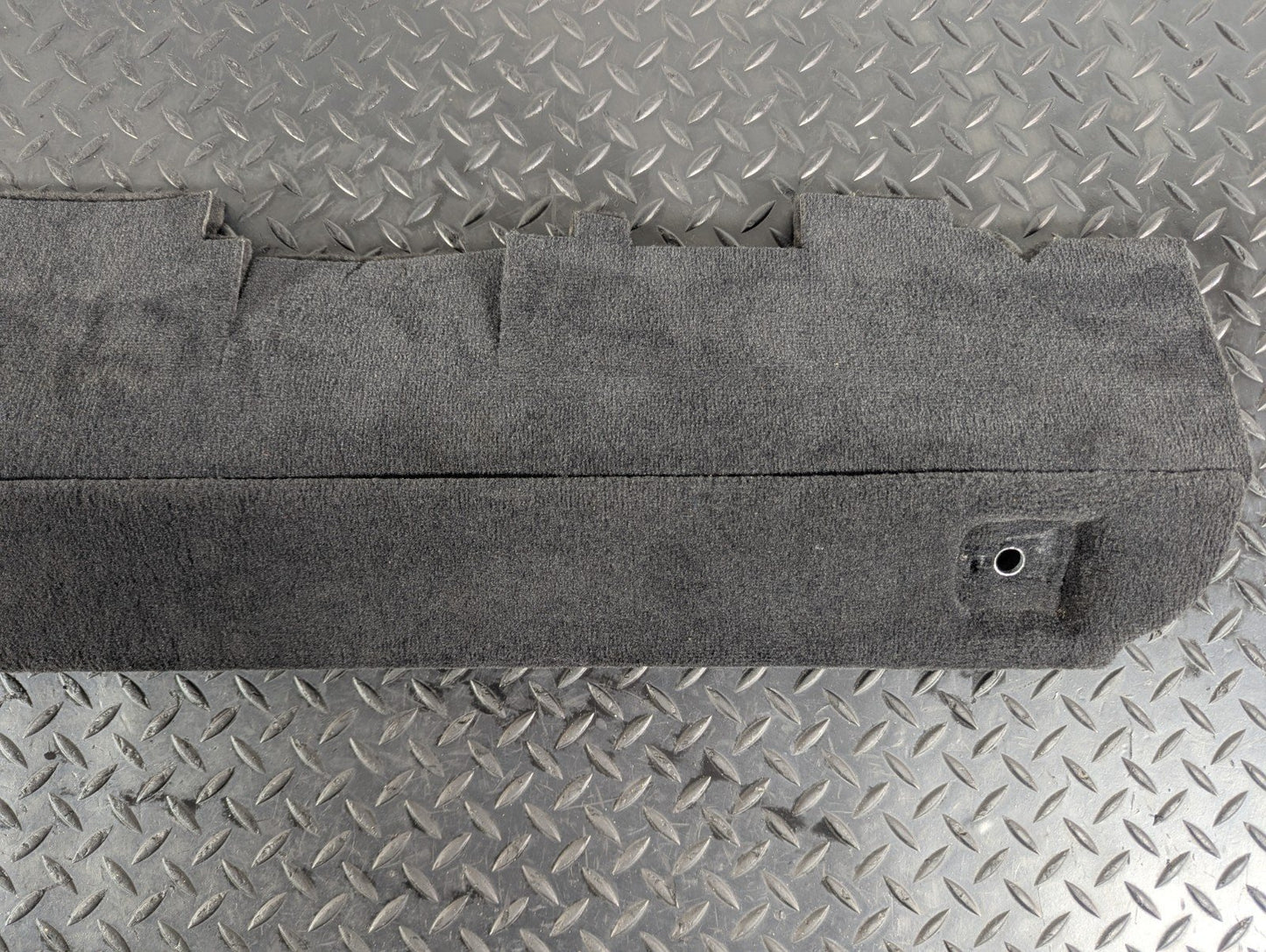 11-19 MERCEDES BENZ ML W166 GENUINE TRUNK BOOT TRIM PANEL A1666800102