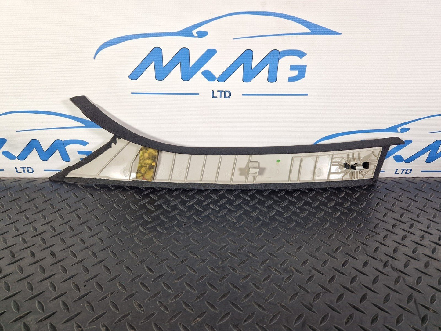 14-21 MERCEDES BENZ C300h W205 A PILLAR COVER TRIM FRONT DRIVER SIDE A2056907604