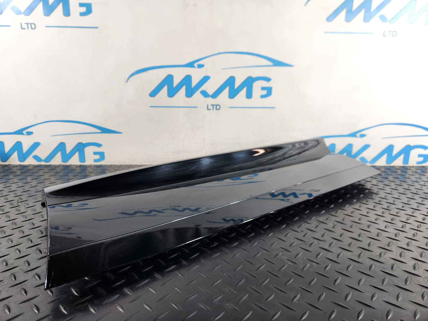Range Rover Evoque L551 Rear Left Door Moulding Trim Damaged K8D2-274A49-B