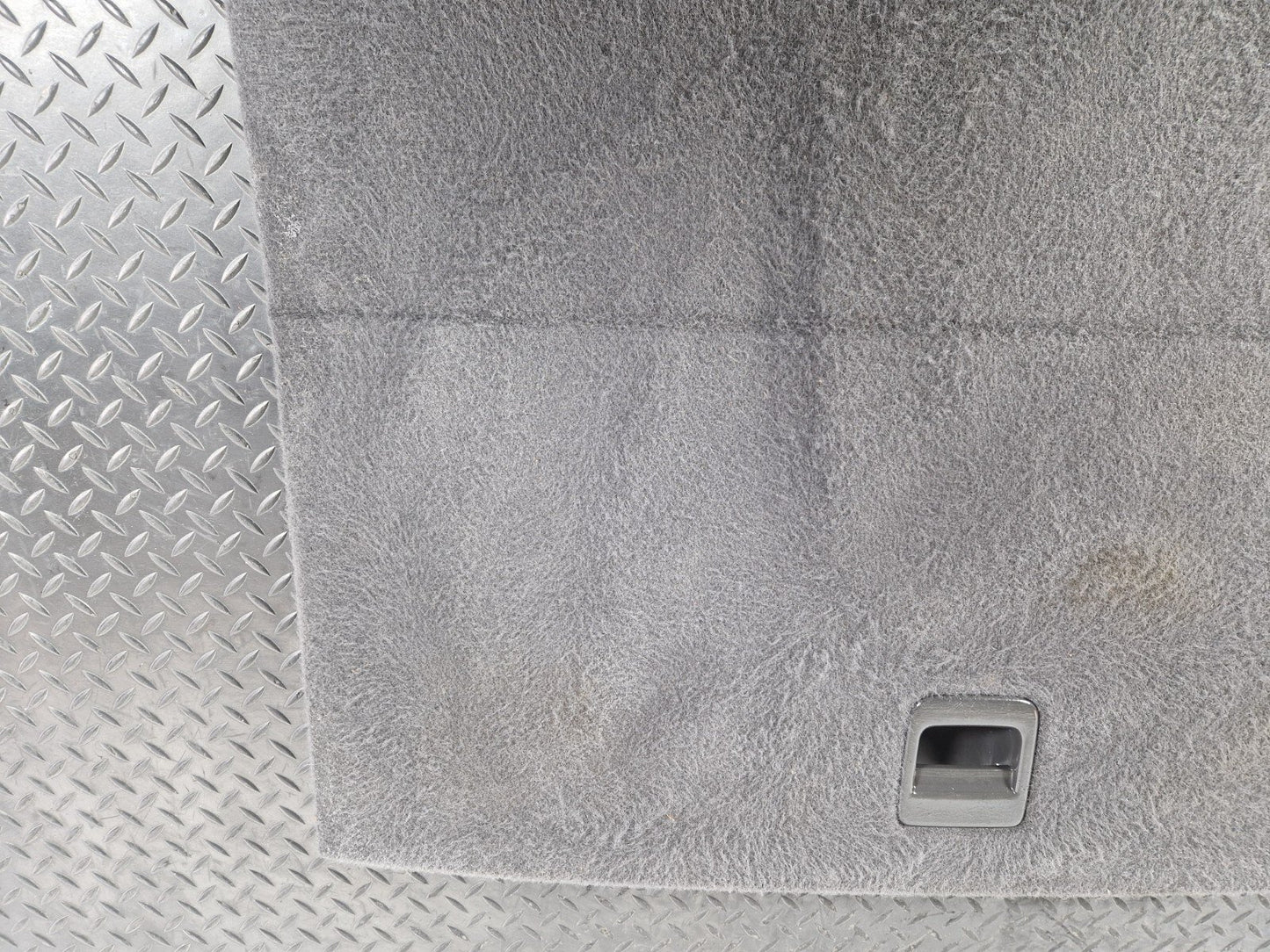 12-17 AUDI Q5 8R GENUINE OEM REAR BOOT LINER TRUNK FLOOR CARPET MAT 8R0861531J