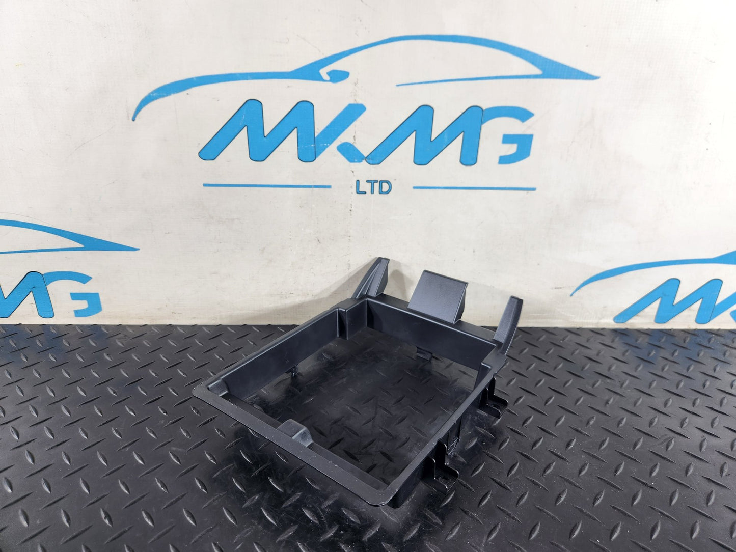 Range Rover Evoque L551 Interior Centre Arm Console Trim K8D2-045A66-A