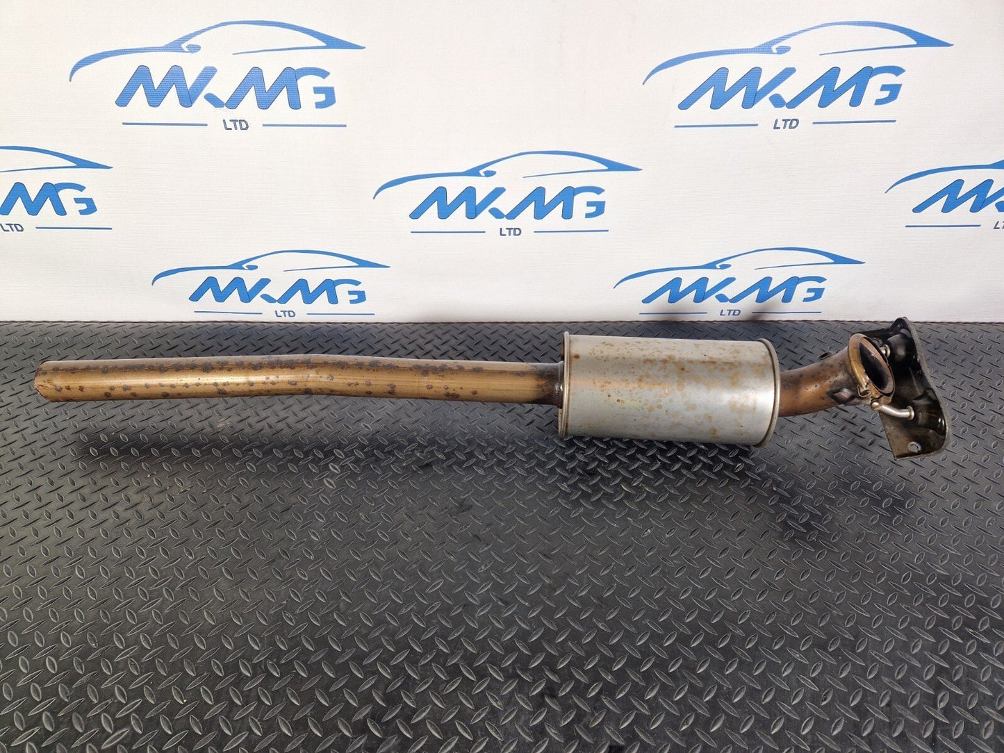 14-20 MERCEDES BENZ GLA 200 X156 GENUINE OEM EXHAUST CENTER SECTION A2464910400