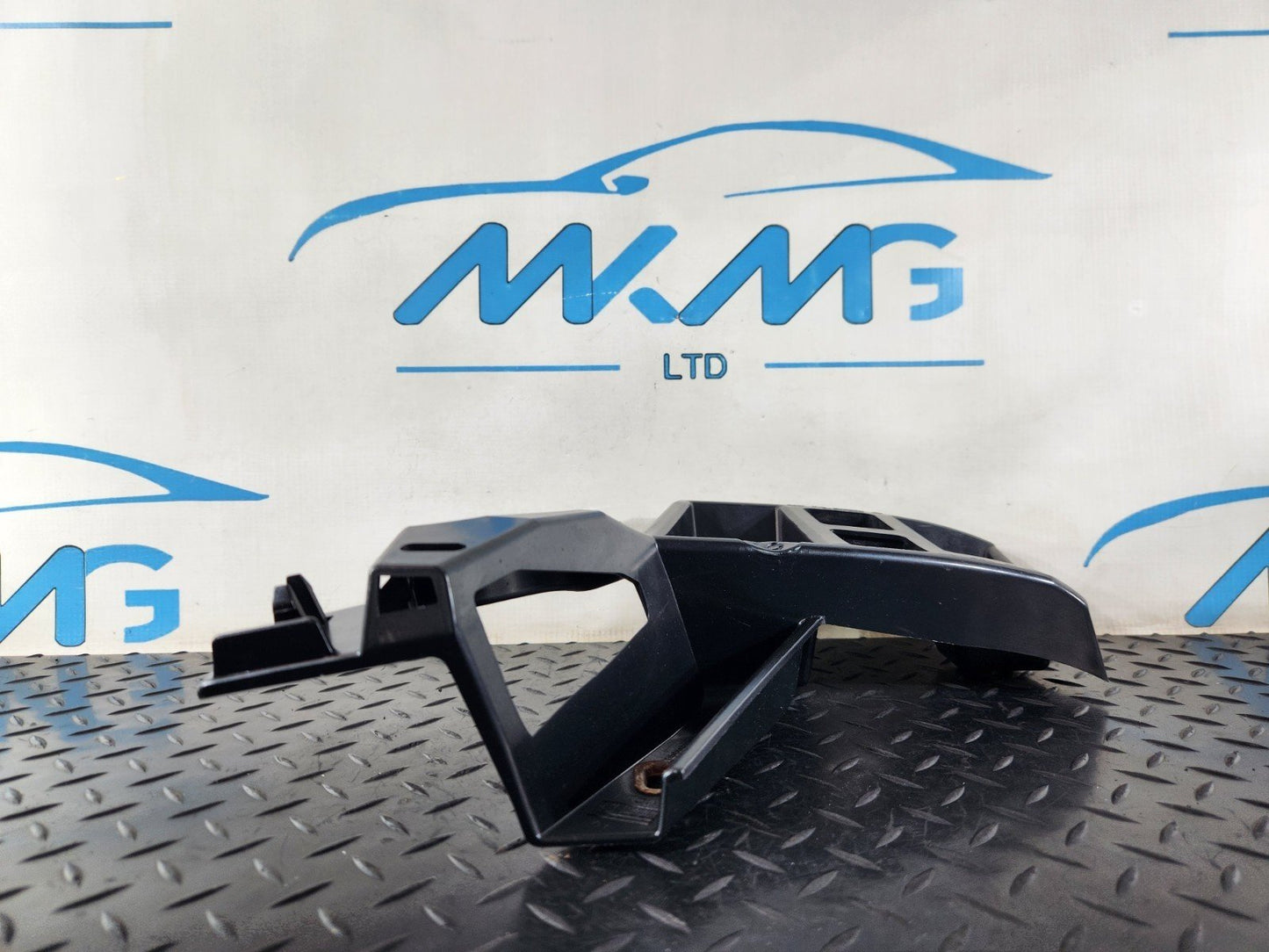 11-19 MERCEDES BENZ ML W166 GENUINE REAR RIGHT BUMPER BRACKET A1668803403