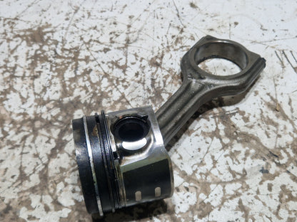 Volvo V40 MK3 (525) Hatchback 1.6 Diesel Genuine Piston Conrod