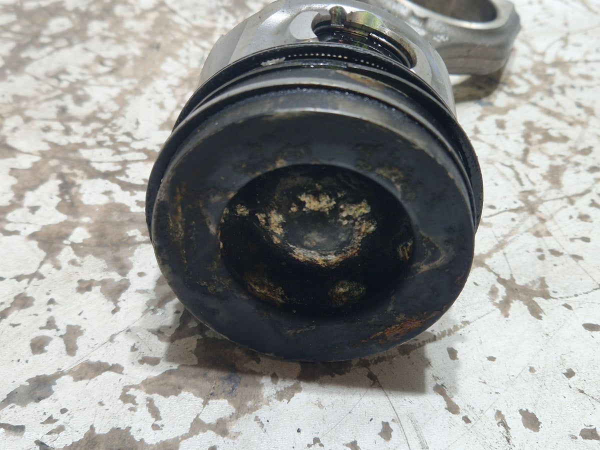 Volvo V40 MK3 (525) Hatchback 1.6 Diesel Genuine Piston Conrod