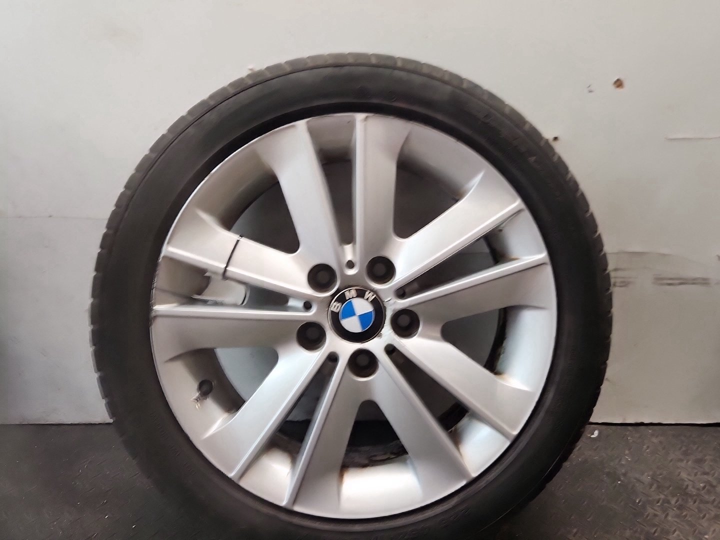 2009 BMW 116d E87 17" Alloy Wheel with Tyre 225/45/17 ~4mm 6775621