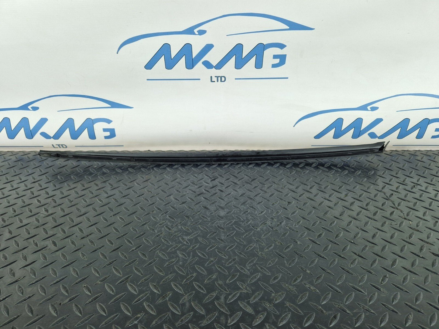 16-24 AUDI A5 F5 COUPE FRONT LEFT WINDSHIELD WATER DEFLECTOR STRIP 8W6854327B
