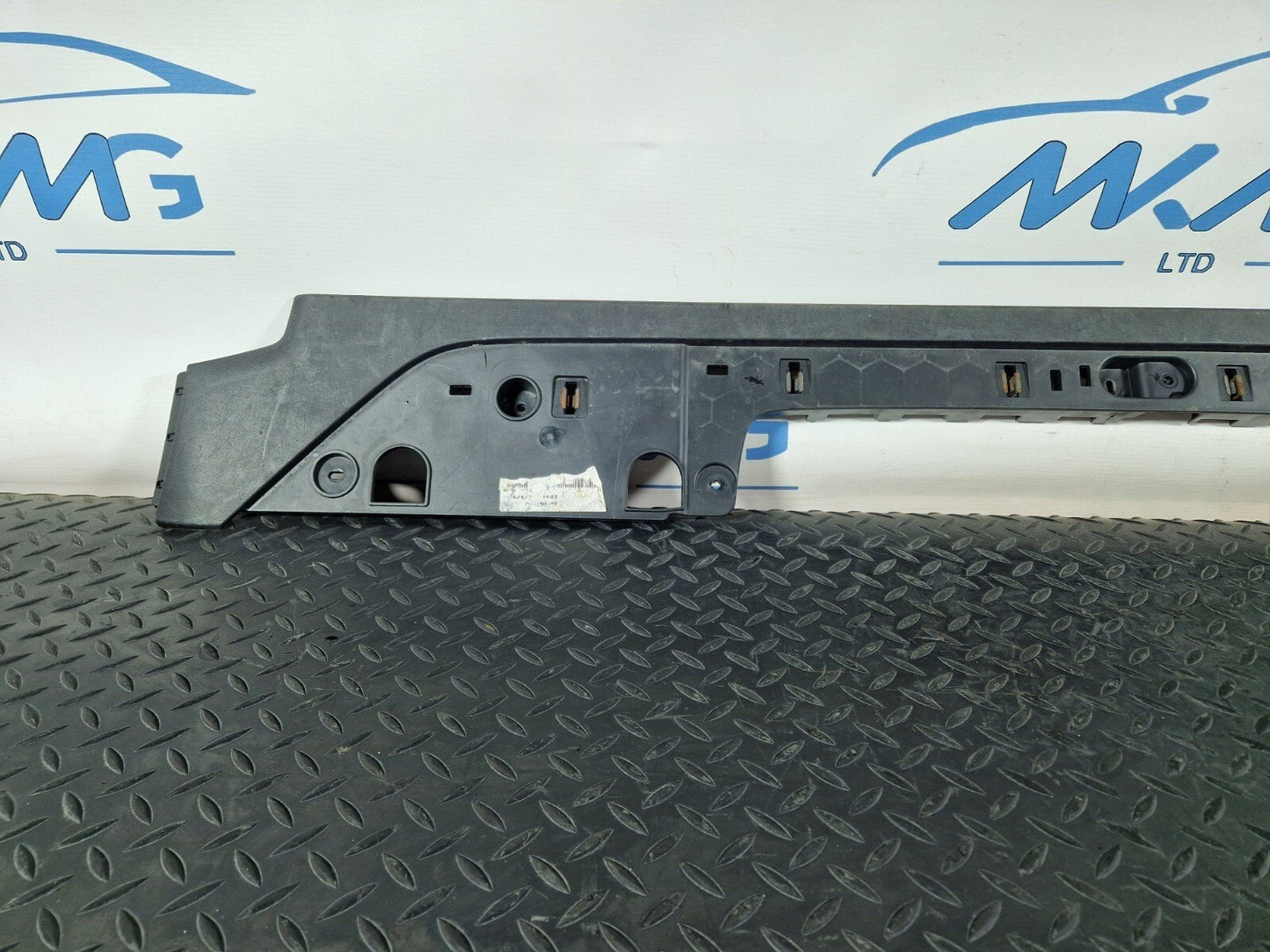 14-23 MERCEDES BENZ VITO W447 OEM BOOT STEP PANEL A4476940328