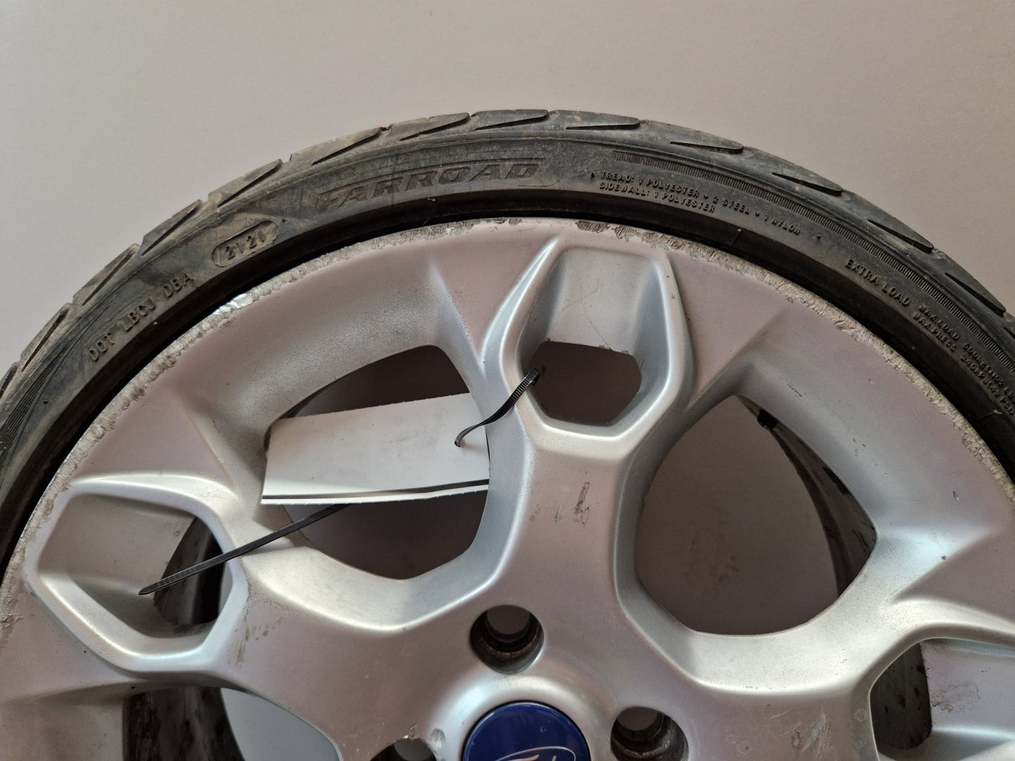Ford Fiesta MK7 17" Alloy Wheel with Tyre 205/40/17 ~5mm