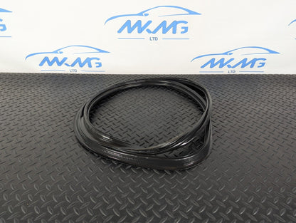 13-19 MERCEDES BENZ CLA C117 REAR TAILGATE TRUNK BOOTLID RUBBER SEAL A1176930200