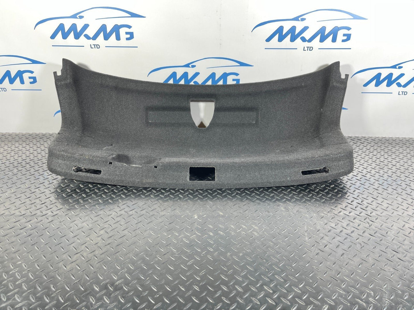 16-19 AUDI A4 B9 SALOON GENUINE BOOTLID TAILGATE TRIM PANEL 8W5867975