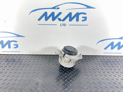 14-21 MERCEDES BENZ C350e W205 ENGINE SUPPORT MOUNT BRACKET RIGHT A2052400300