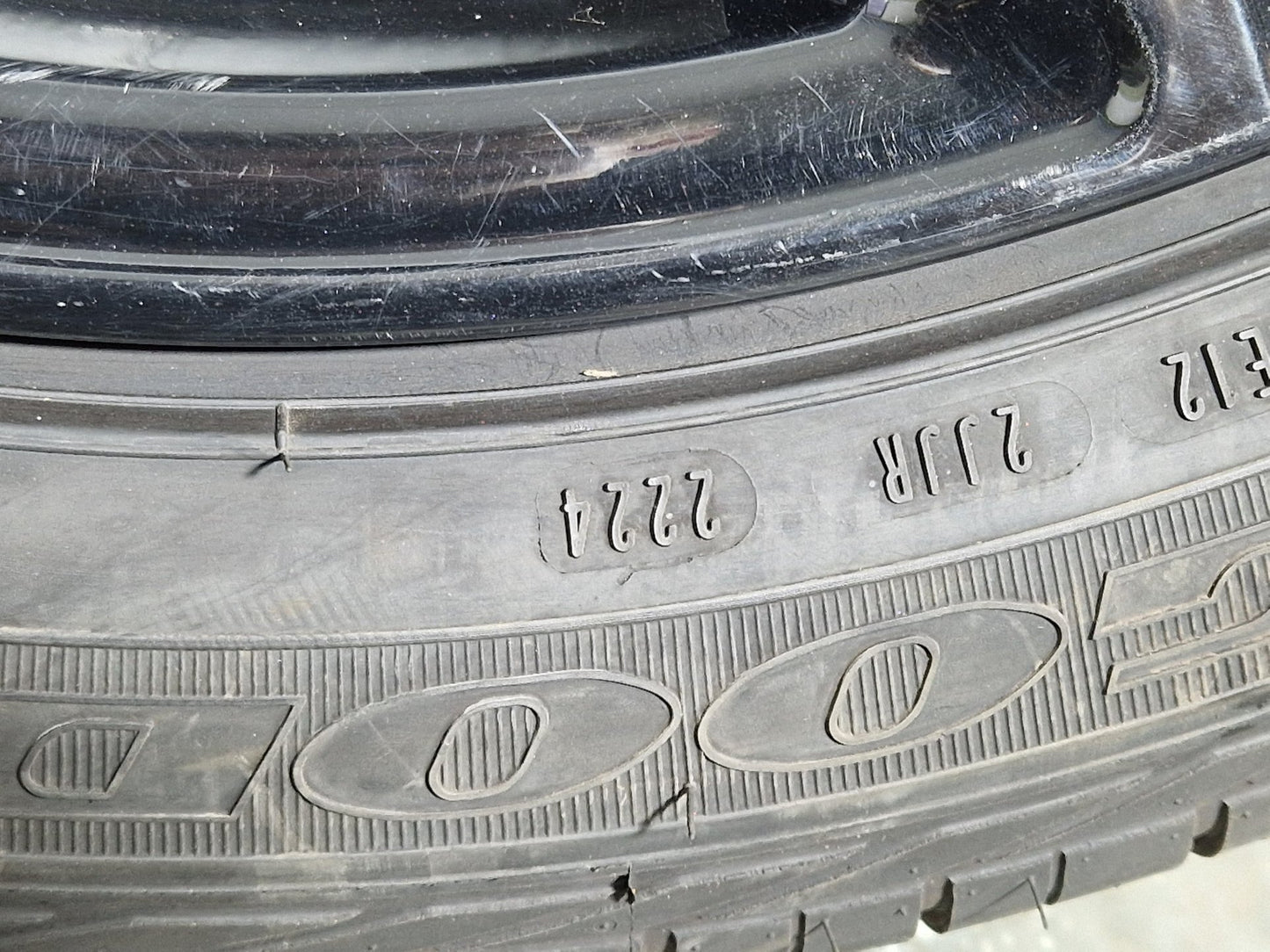 Audi 20" Alloy Wheel with Tyre 255/45/20 7mm 8R060102586