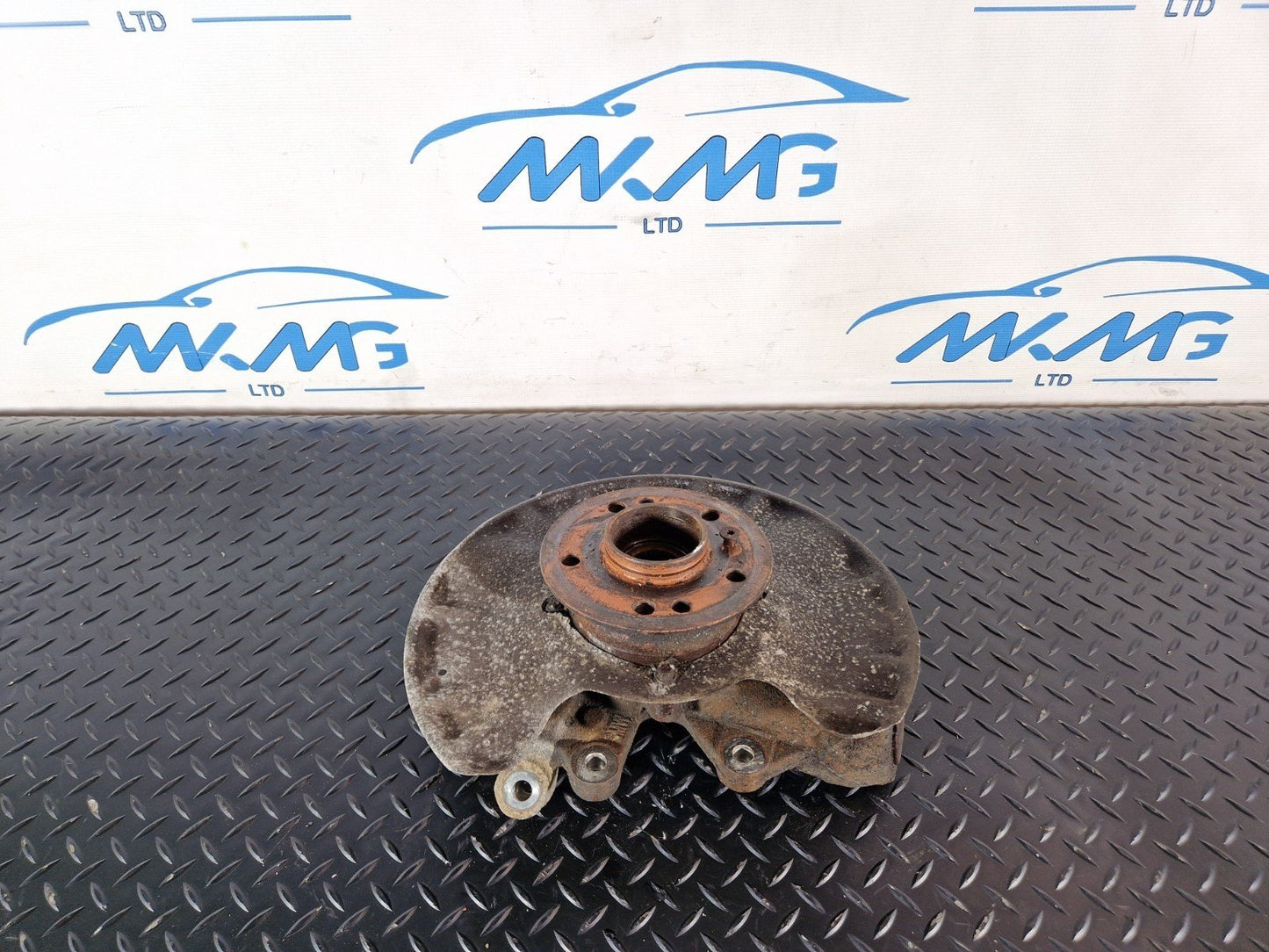 16-19 MERCEDES BENZ GLE W166 GENUINE REAR LEFT N/S SUSPENSION WHEEL HUB CARRIER