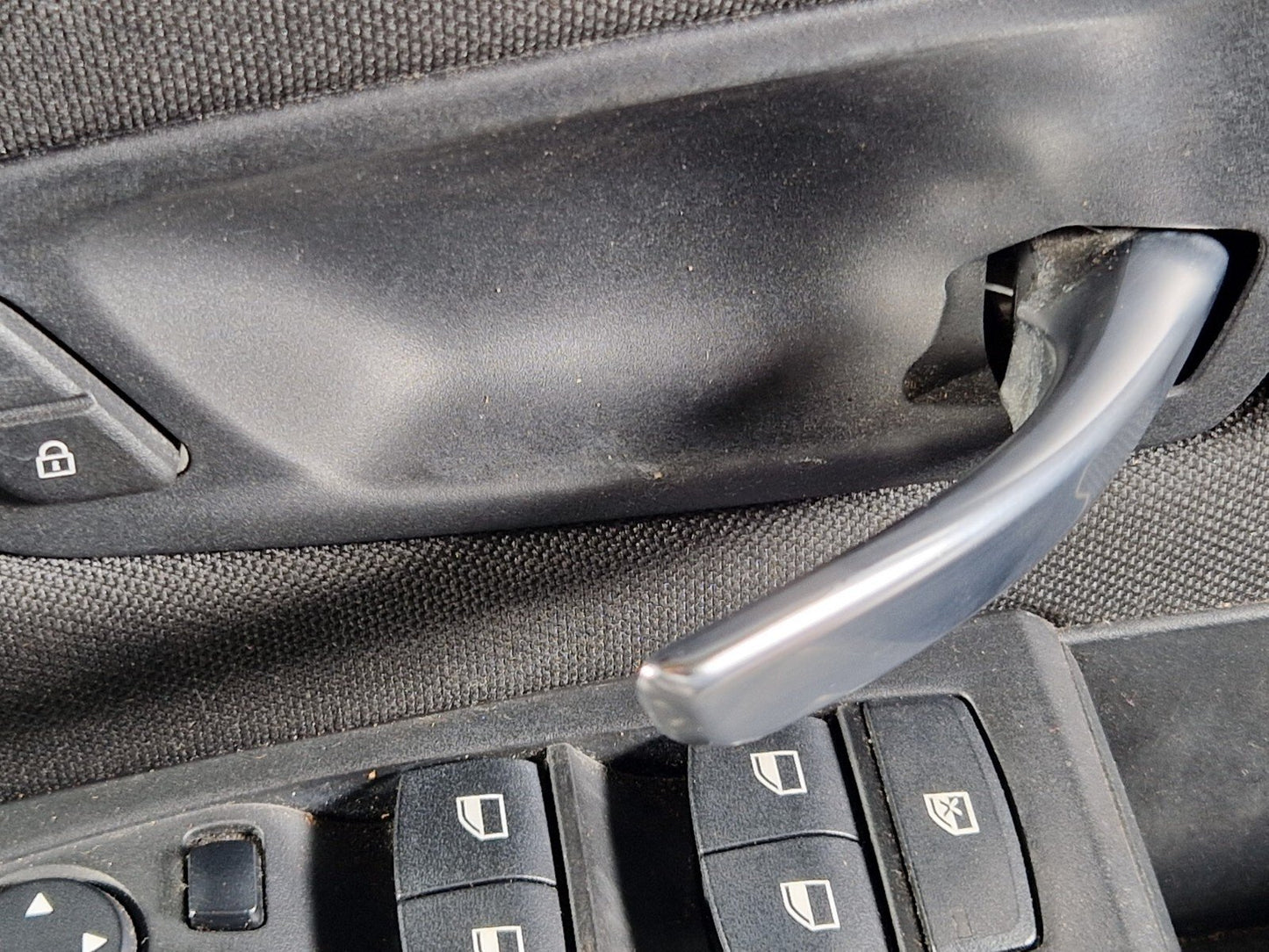 14-21 BMW 2 SERIES F45 F46 FRONT RIGHT O/S DOOR CARD WITH WINDOW SWITCH